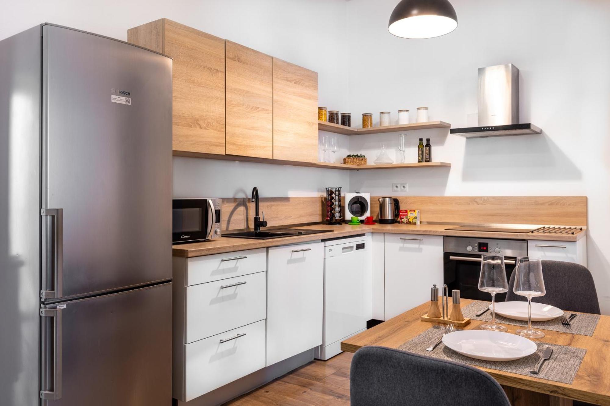Skackava - Beautiful New Apartment In Direct Centrum, 24H Self Check-In 班斯卡-比斯特里察 外观 照片